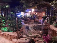 -泉城欧乐堡戏水湾艺术养生温泉