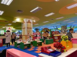 -莫莉幻想儿童乐园(武汉金银潭永旺店)