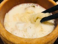 黄鱼煨面-杭州西子湖四季酒店·金沙厅