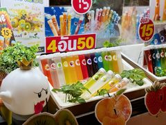 -席娜卡琳火车铁道夜市