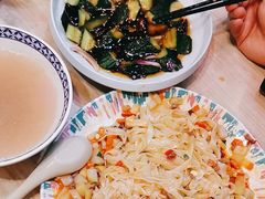 -西部马华清真兰州牛肉面·烧烤夜市(三里河店)