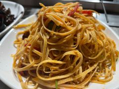 特色拌豆腐丝-丰茂烤串(港旅店)