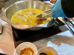 -鲜入围煮花胶鸡海鲜火锅