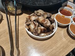 -江南猪肉商会无限续吃(弘大店)