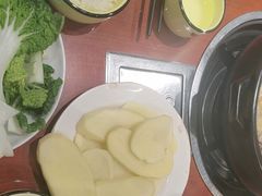 -菌之家·专业纯野生菌火锅·特色炒菌