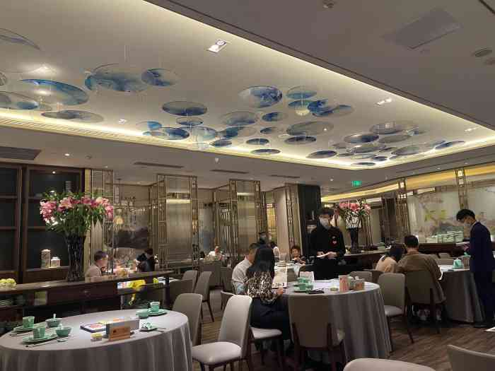 江南厨子(太古汇店)-"[薄荷]环境: 环境还不错,下了地铁很好.