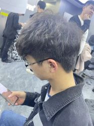 -米可造型烫发染发