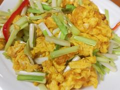 韭黄炒蛋-洪福饭店·十八年老店