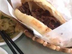 -闫家驴肉老店(华电一校店)