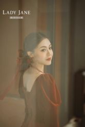 -Lady  Jane高端婚纱礼服馆