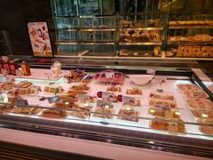 -巴黎贝甜(大宁国际商业广场店)