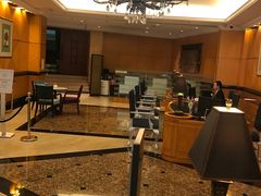 -深圳富苑皇冠假日套房酒店