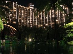 -三亚湾海居铂尔曼度假酒店