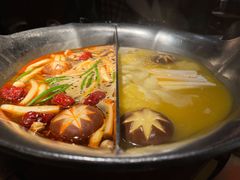 台式麻辣花胶鸡鸳鸯锅-湊湊火锅·茶憩(世博大道店)