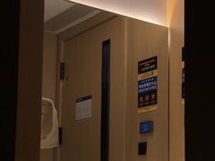 -涨巢·潮玩水疗局