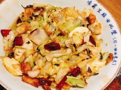 手撕包菜-吃饭皇帝大土家民族菜(正大广场店)