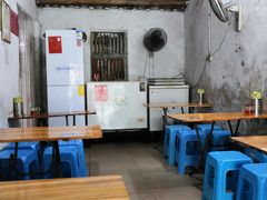 大堂-陈氏老字号十三小炸炸店