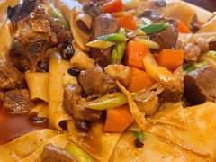-壹阁胡羊焖饼(特色小吃街店)