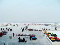 -人民防洪胜利纪念塔