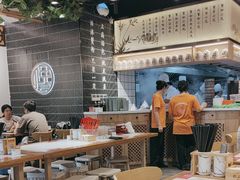 -馋三尺蟹粉小笼(人民广场店)