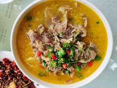 金汤肥牛-思念果岭湖畔花房餐厅