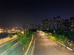 -南京眼步行桥