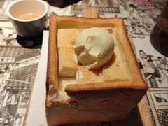 面包诱惑-绿茶餐厅(同成街华联店)