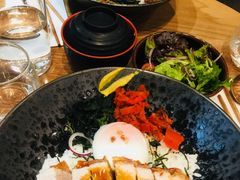 脆皮猪肉饭-Calia