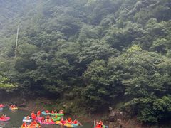 -安吉龙王山峡谷漂流