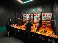 -极限PLAY运动娱乐新世界·团建派对潮玩休闲馆·室内蹦极高空游乐园
