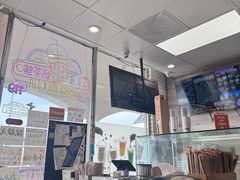 -车库美食餐厅