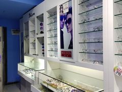 -提一眼镜·蔡司·依视路(小寨店)