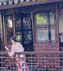 -一揽芳华汉服旗袍体验馆(拙政园店)