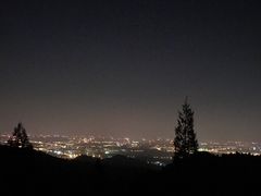 -鬼笑石后山停车场