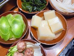 -黔有有贵州酸汤夺夺粉火锅(五味十字店)