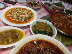 -洪霞餐馆·川菜·鲜货现炒(两江春城店)