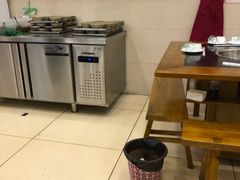 -1718花椒鱼自助火锅(合川杨柳街二店)