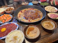 -萍姐火锅·公路夜市(武汉首店)