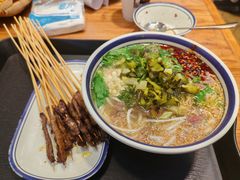 -云阿蛮云南生烫牛肉米线(奉贤路店)