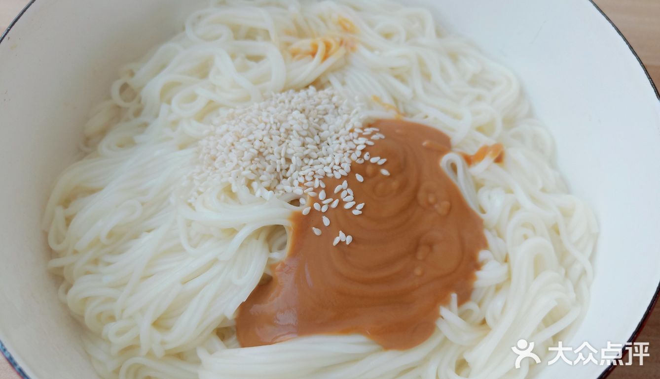 ㊙️家庭版芝麻酱拌面，香气浓郁，好吃到舔盘❗