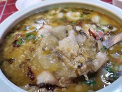 酸菜鱼粉丝汤-三顾园(锦里店)