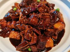 融.炆火牛肉-融和里(华润·二十四城店)
