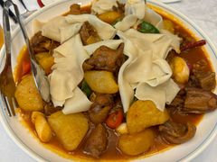-汗腾格里·风味餐厅(新疆驻京办店)