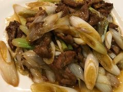 京葱爆羊肉-东方亚克西餐厅(西康路店)