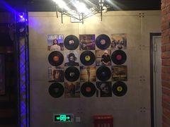 -唱吧麦颂KTV(西单华威潮铺街店)