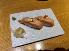 三文鱼手握-富山日式料理(宽厚里店)