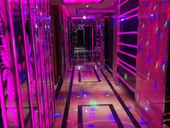 -蓝尊量贩(黄河路店)