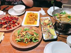 -隔壁老王·家常云南菜(皇冠店)