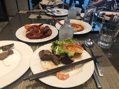 -飨食汇全日制餐厅·昆山皇冠假日酒店(九方店)