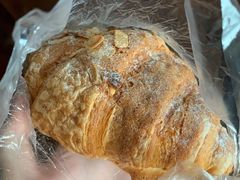 杏仁羊角-81BAKERY(大学路店)